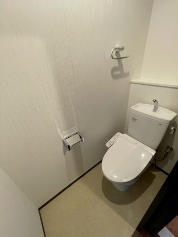 トイレ　清潔感のあるトイレです