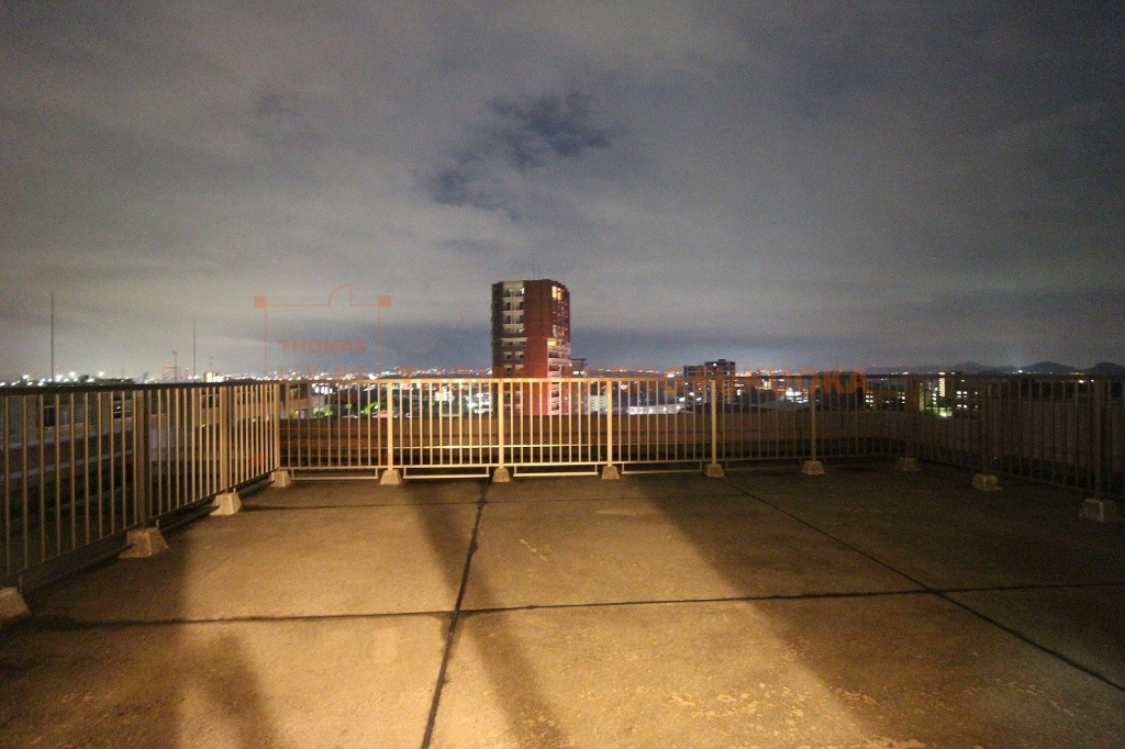 バルコニー　とにかく広いルーフバルコニーです。