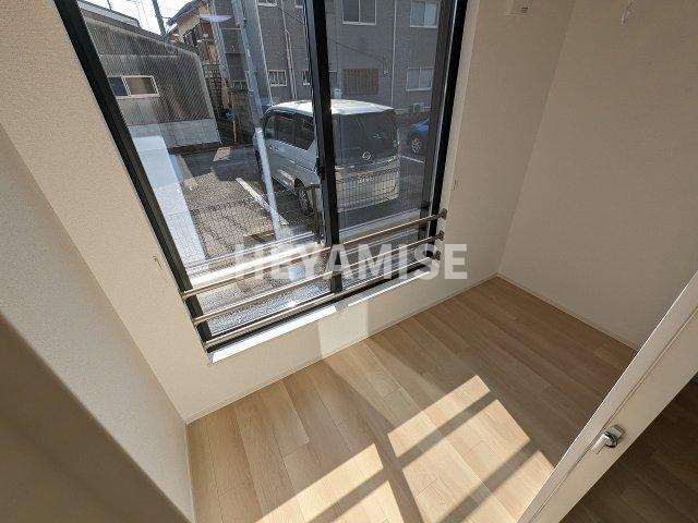 バルコニー　※室内画像は類似物件のもの