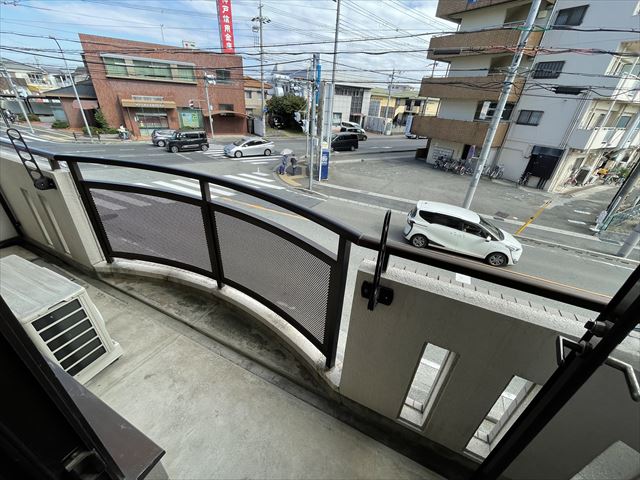 バルコニー　バルコニー