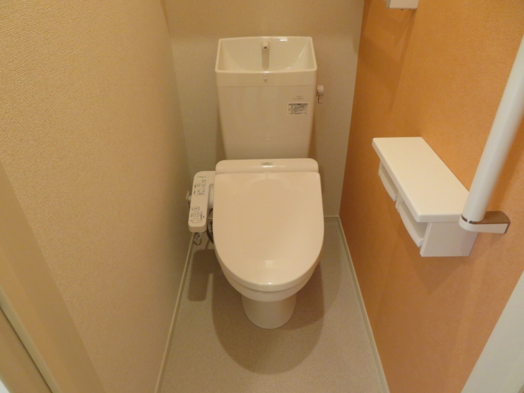 トイレ　トイレ