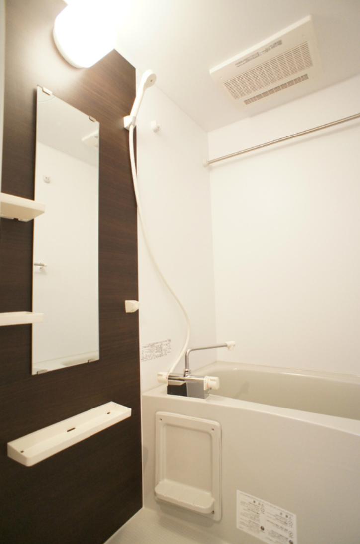 バス・シャワールーム　浴室