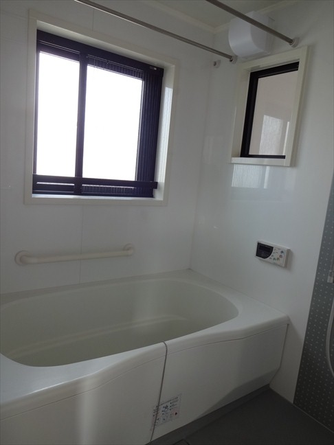 バス・シャワールーム　同マンション別部屋