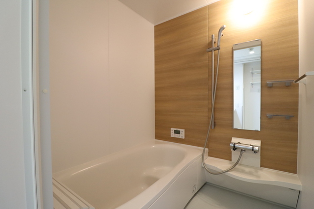 バス・シャワールーム　浴室