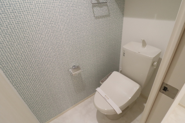 トイレ　トイレ（温水洗浄暖房便座）