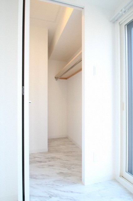 収納　ウォークインクローゼットです♪