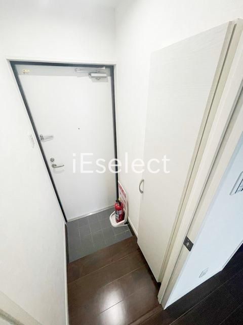 玄関　バルコニー