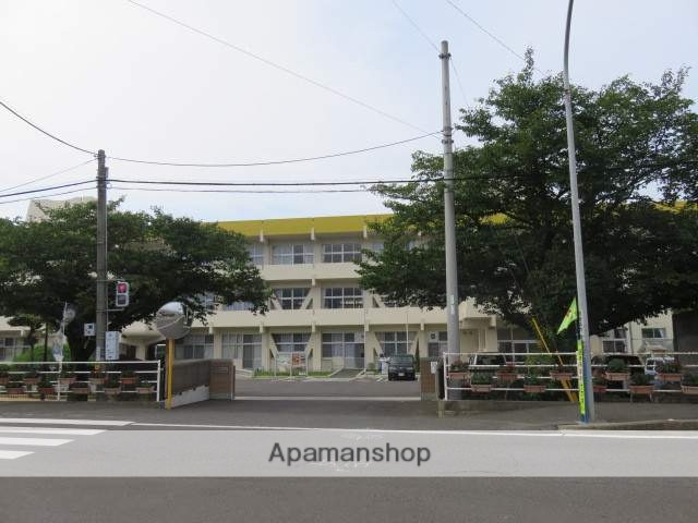 小学校　泉川小学校（小学校）まで1461m