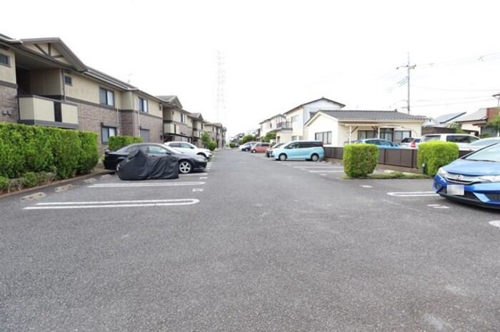 駐車場　駐車場