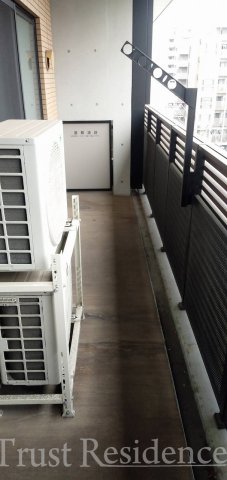 バルコニー　反転タイプ写真