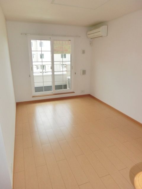 居室・リビング　開放感のあるリビングです。