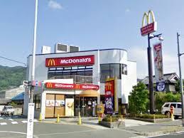 飲食店　マクドナルド 外環教興寺店（飲食店）まで338m