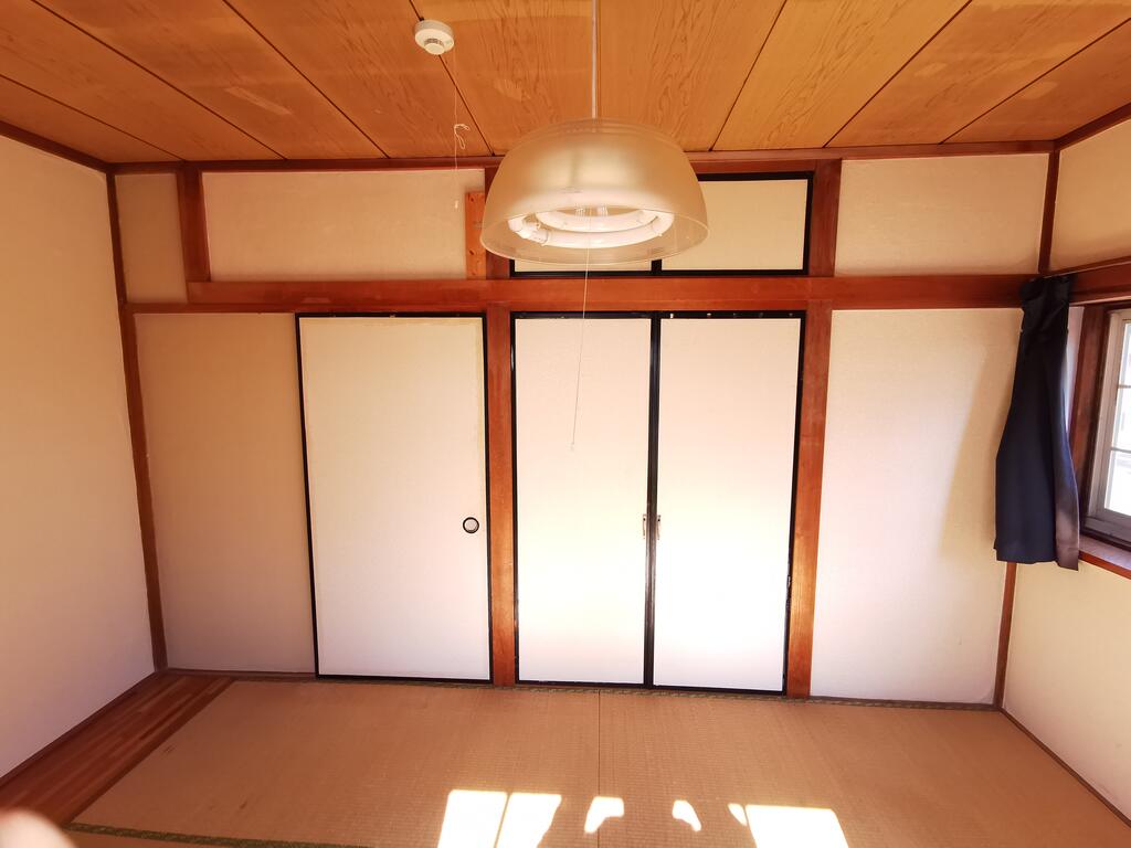 収納　洋室に変更