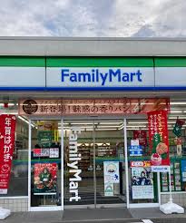 コンビニ　ファミリーマート 大泉学園町四丁目店（コンビニ）まで129m