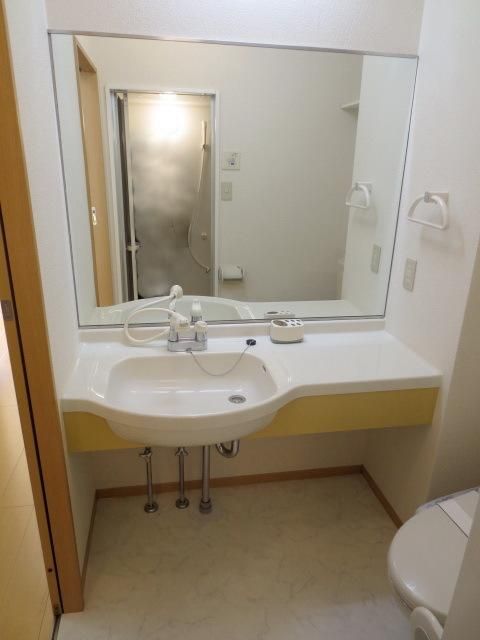 洗面設備　★広々とした洗面化粧台★