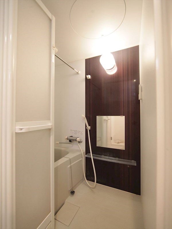 バス・シャワールーム　バスルーム　浴室暖房乾燥機付き