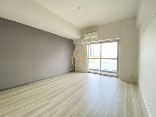 居室・リビング　※同間取り・反転画像