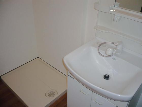 洗面設備　※別号室の写真です。