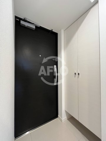 玄関　S-RESIDENCE新大阪駅前　玄関