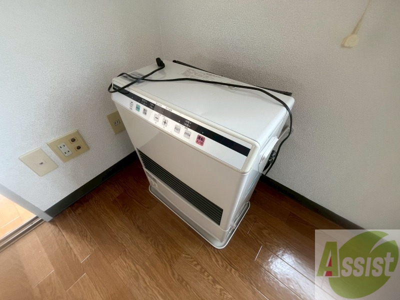 その他　灯油暖房が設置されているので冬場も快適です！