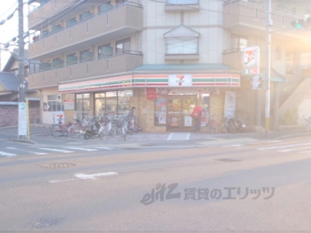 コンビニ　セブンイレブン京都西賀茂店（コンビニ）まで500m