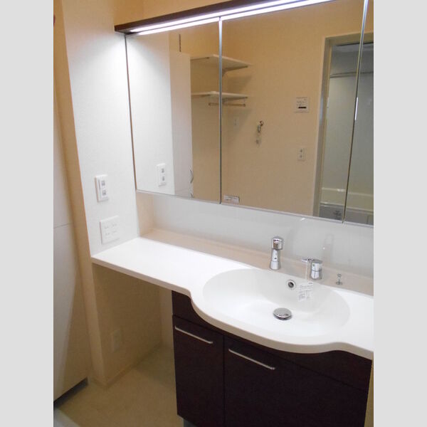 洗面設備　洗髪洗面化粧台