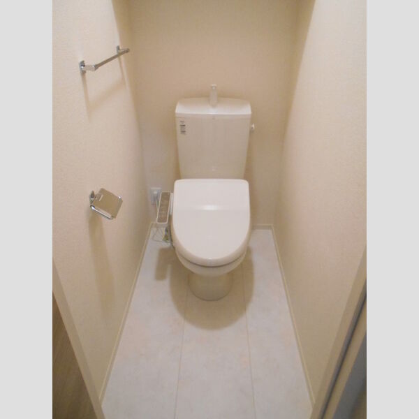 トイレ　温水洗浄暖房便座