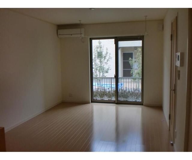 居室・リビング　※同物件別号室（イメージ）