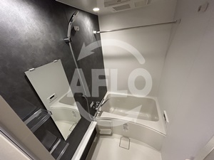 バス・シャワールーム　エスリードレジデンス大阪谷町ザ・マークス　浴室