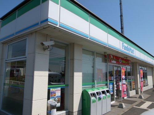 コンビニ　ファミリーマート 市原山倉店（コンビニ）まで1329m
