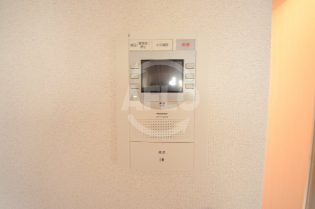 セキュリティ　プレサンス玉造駅前　TVモニター付きインターホン