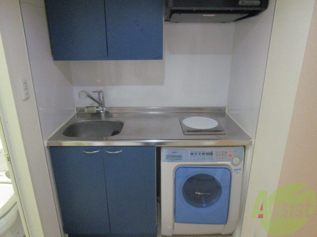 その他設備　洗濯機置き場はキッチンの横のスペースです！