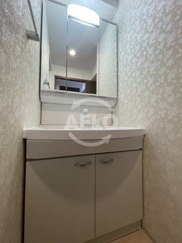 洗面設備　Luxe玉造南　独立洗面台