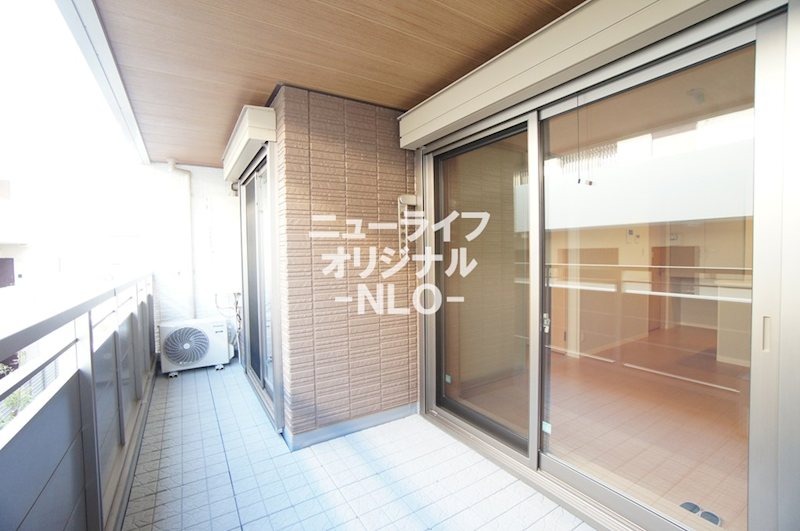 バルコニー　東に面したバルコニー☆午前中に陽の光が入ります☆