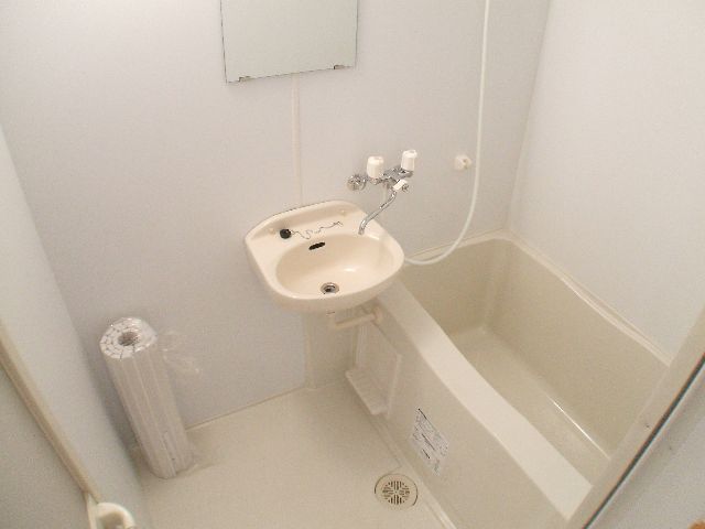 バス・シャワールーム　バスルーム