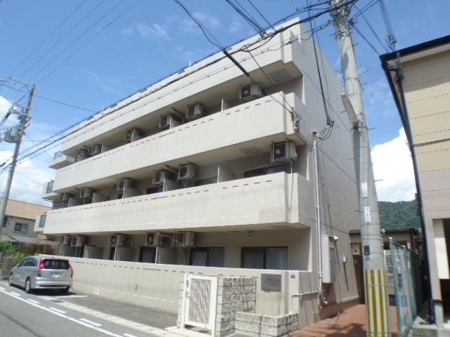 建物外観　全室南向きのマンション。