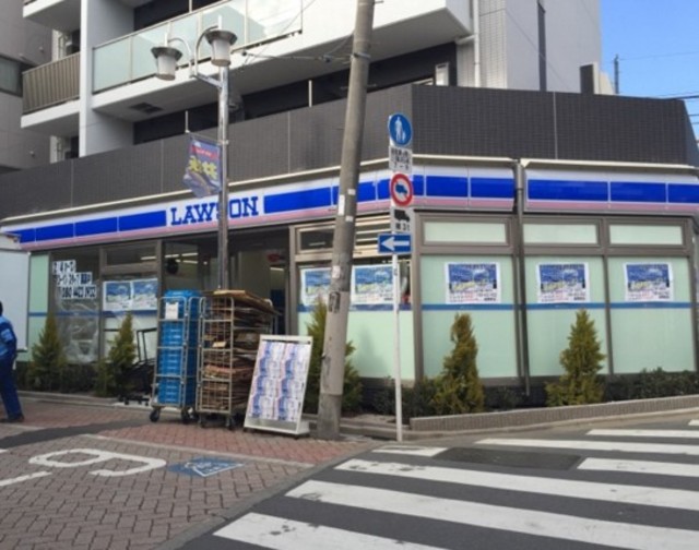 コンビニ　ローソン杉並下井草五丁目店（コンビニ）まで603m