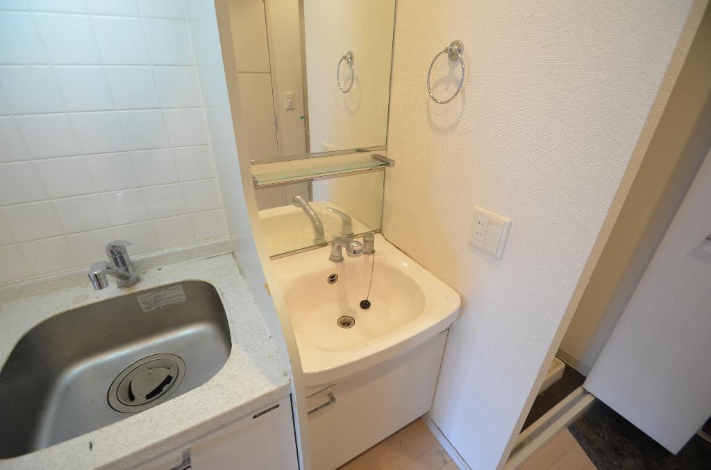 洗面設備　洗髪洗面化粧台