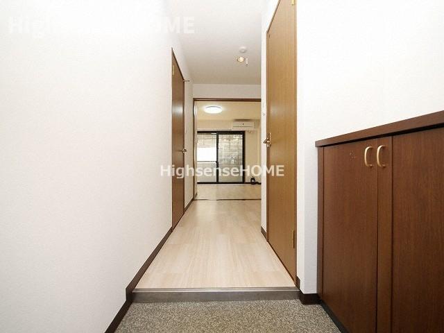 玄関　明るい玄関です