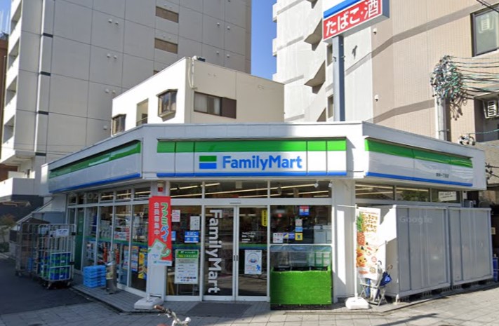 コンビニ　ファミリーマート 新栄一丁目店（コンビニ）まで274m