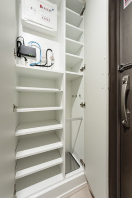 玄関　※写真は同タイプ住戸です。