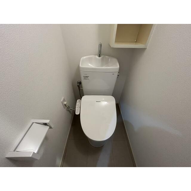 トイレ　別部屋の写真です