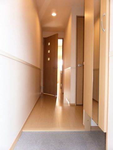 玄関　大型シューズクローク完備の玄関ホール☆