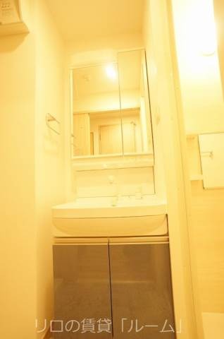 洗面設備　クロスは現状を優先します