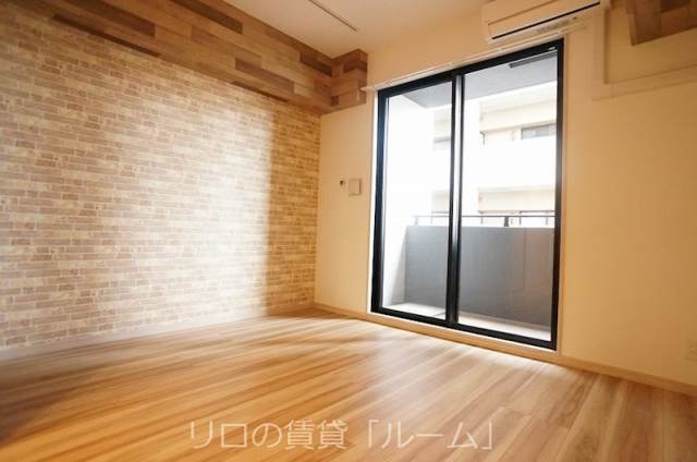 居室・リビング　クロスは現状を優先します