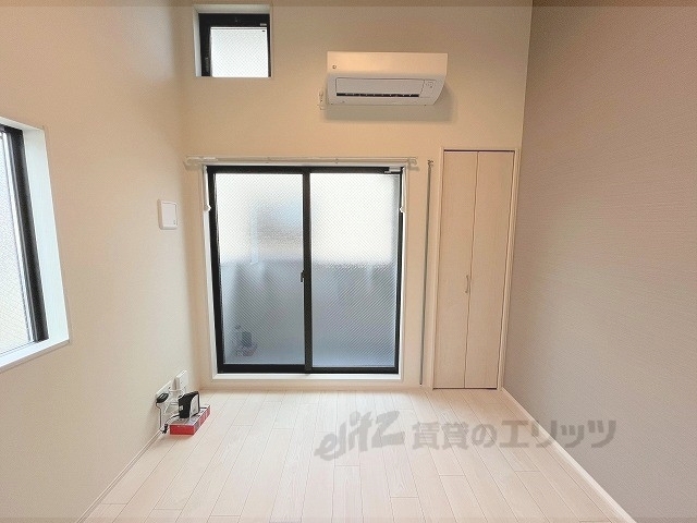 居室・リビング　洋室