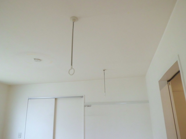 その他設備　室内物干し