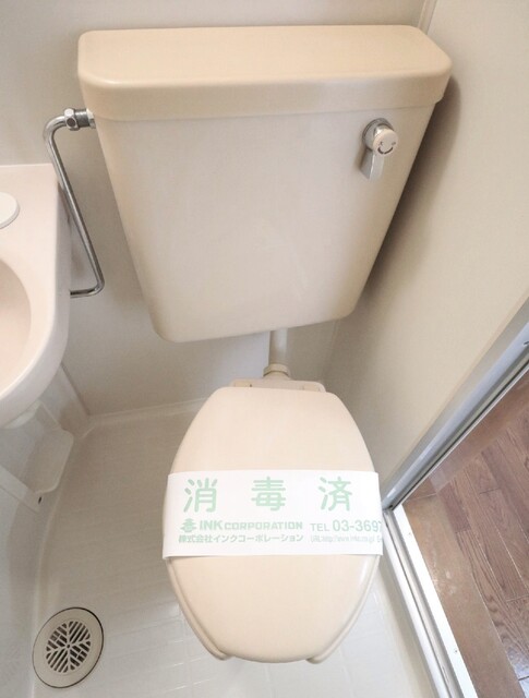 トイレ　トイレ