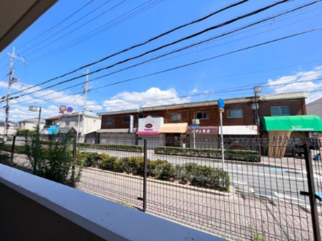 眺望　同建物、別部屋の写真です。参考にご覧ください。