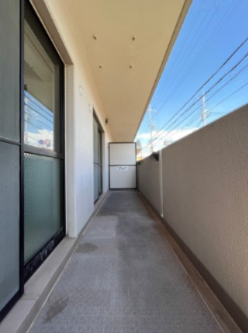 ロビー　同建物、別部屋の写真です。参考にご覧ください。